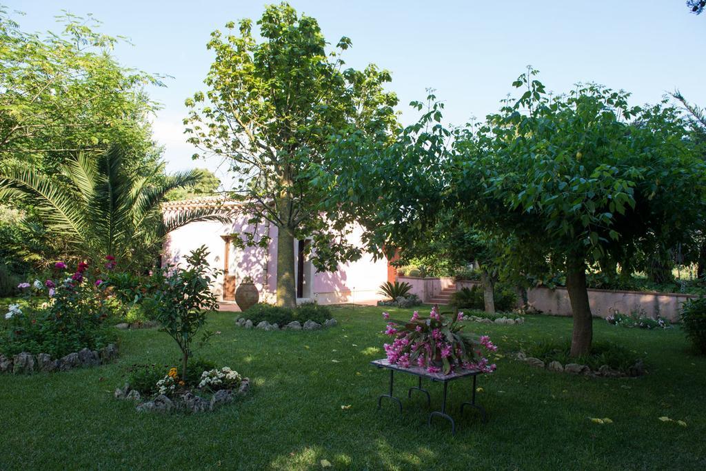 Ai Cipressi Bed & Breakfast Salemi Екстериор снимка